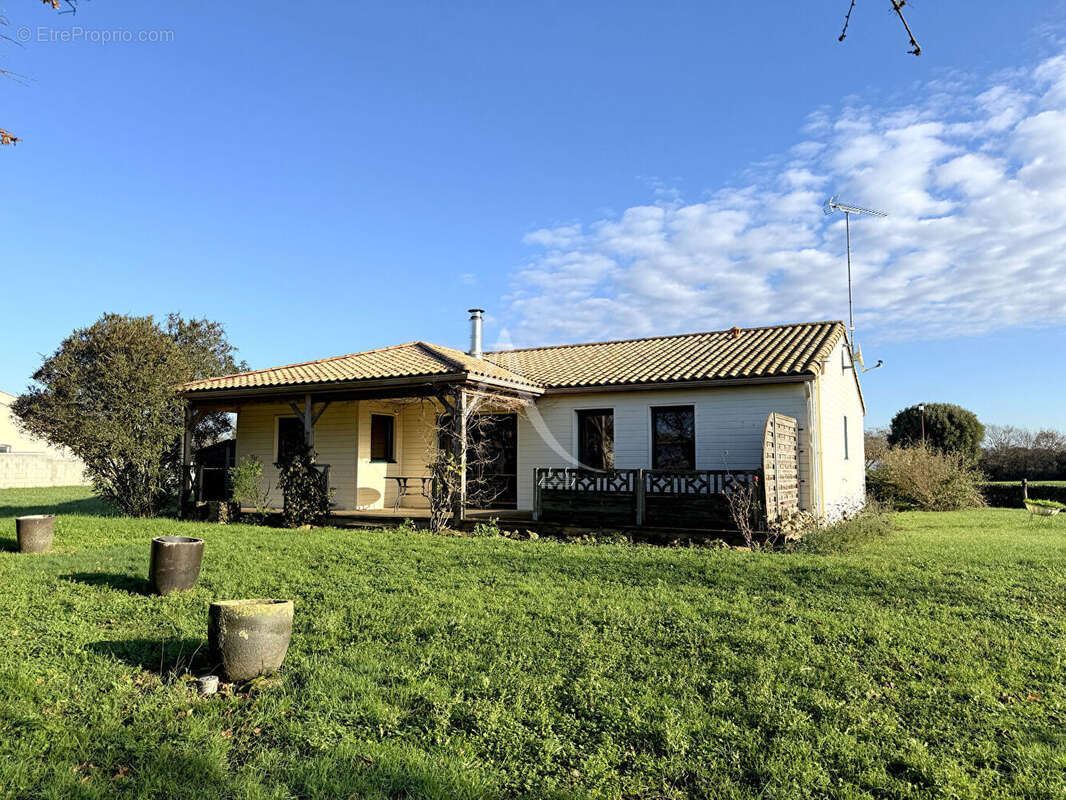 Maison à SAINT-BENOIST-SUR-MER