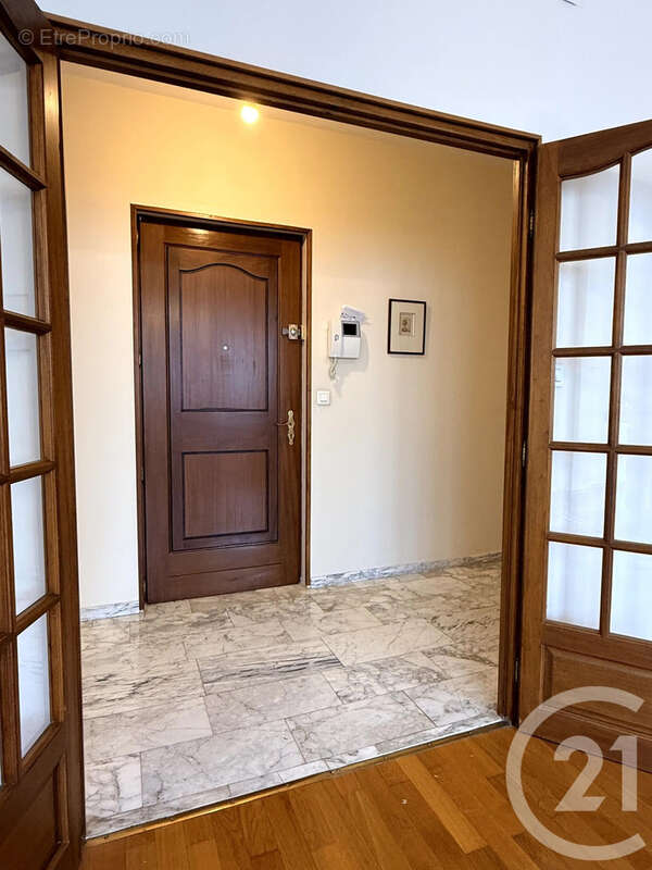 Appartement 145 m² à Saint-Quentin  - photo 4