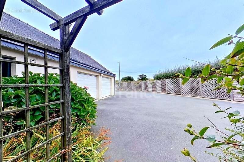 Maison à PLEUMEUR-BODOU