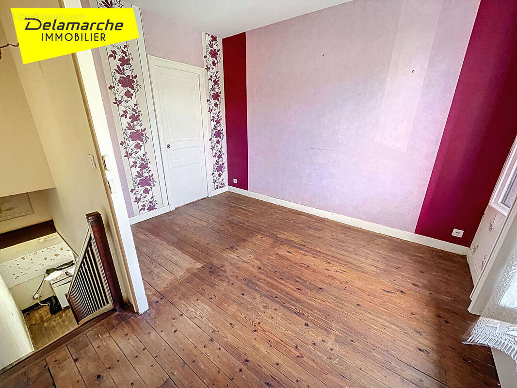 Maison à DONVILLE-LES-BAINS