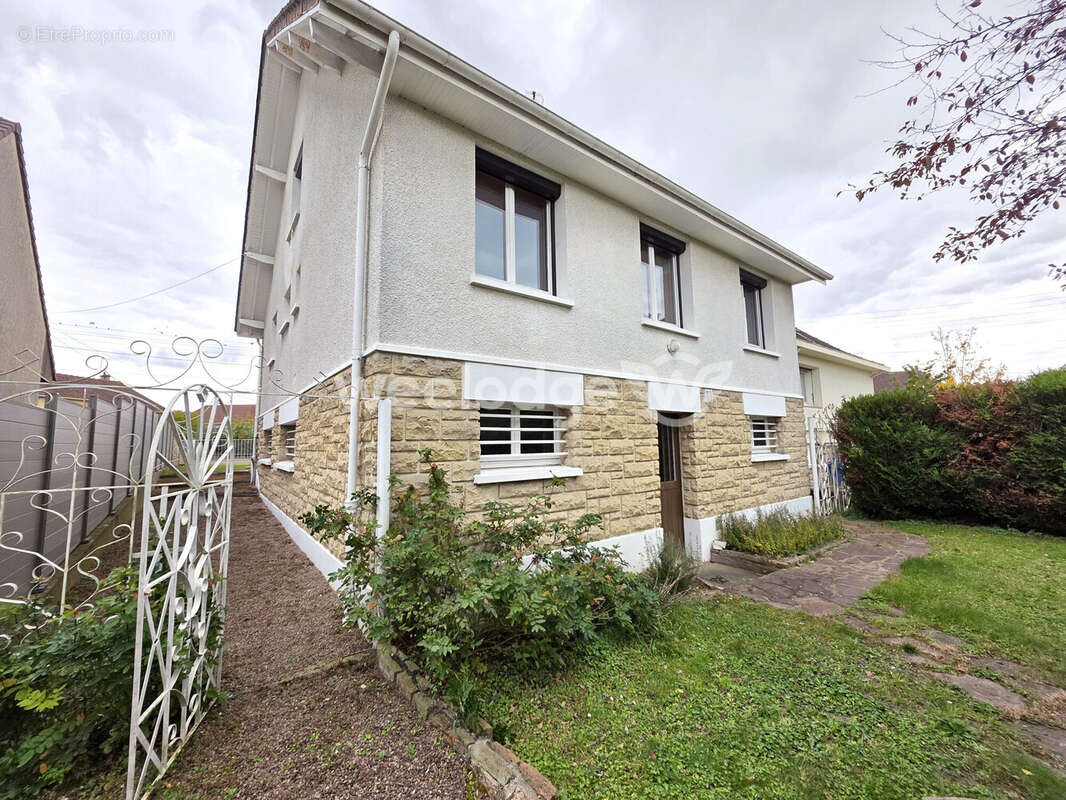 Maison à CONFLANS-SAINTE-HONORINE