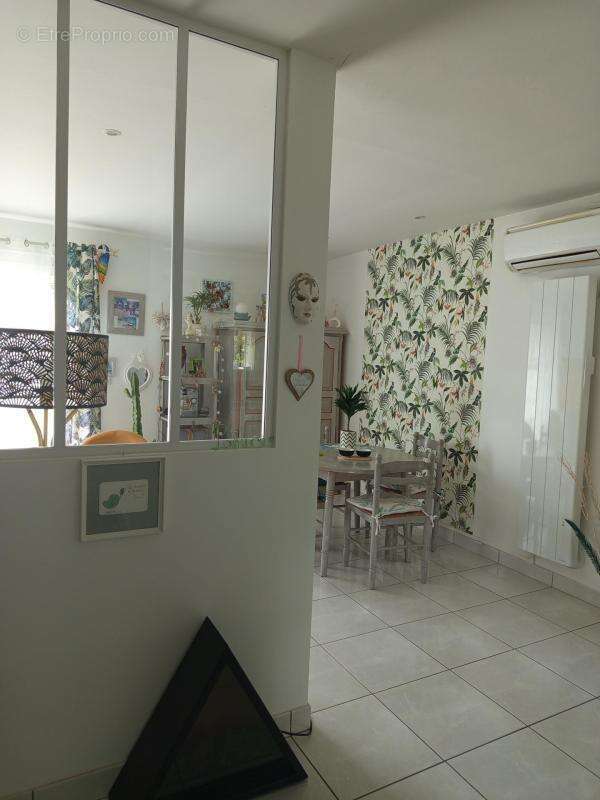 Maison  de Plain-Pied  semi indépendante, 5 pièces, garage - photo 4