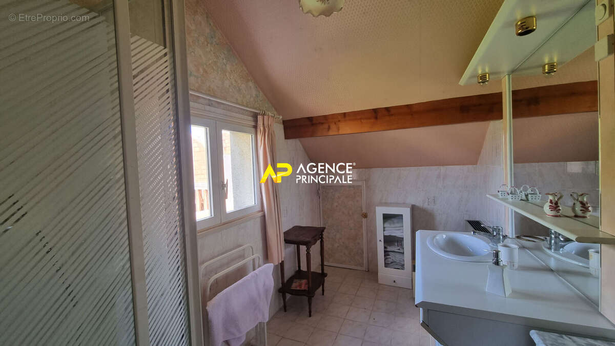 Sartrouville - Les Dix Arpents - Maison 6 pièces 100 m2 avec garage - photo 12