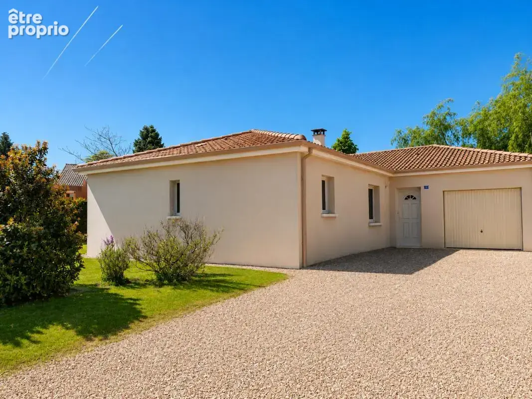 Maison 5 pièces 108 m² à vendre à Bussiere-Galant (87230) - photo 2