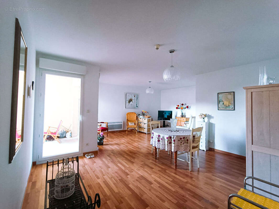 Appartement à CHATEAUBERNARD