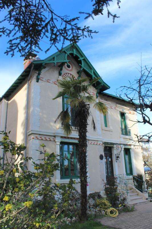 Maison à CAHORS