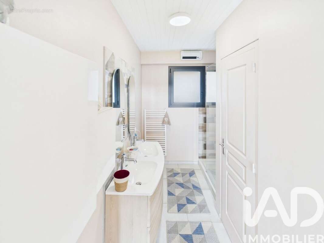 Photo 5 - Maison à ASNIERES-LA-GIRAUD