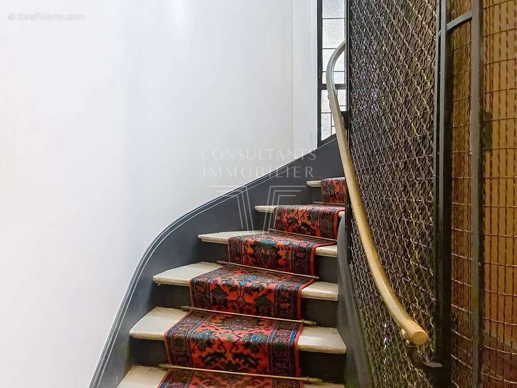 Appartement à PARIS-7E