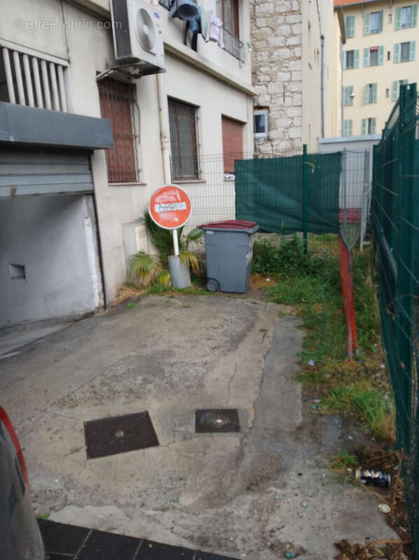Parking à NICE