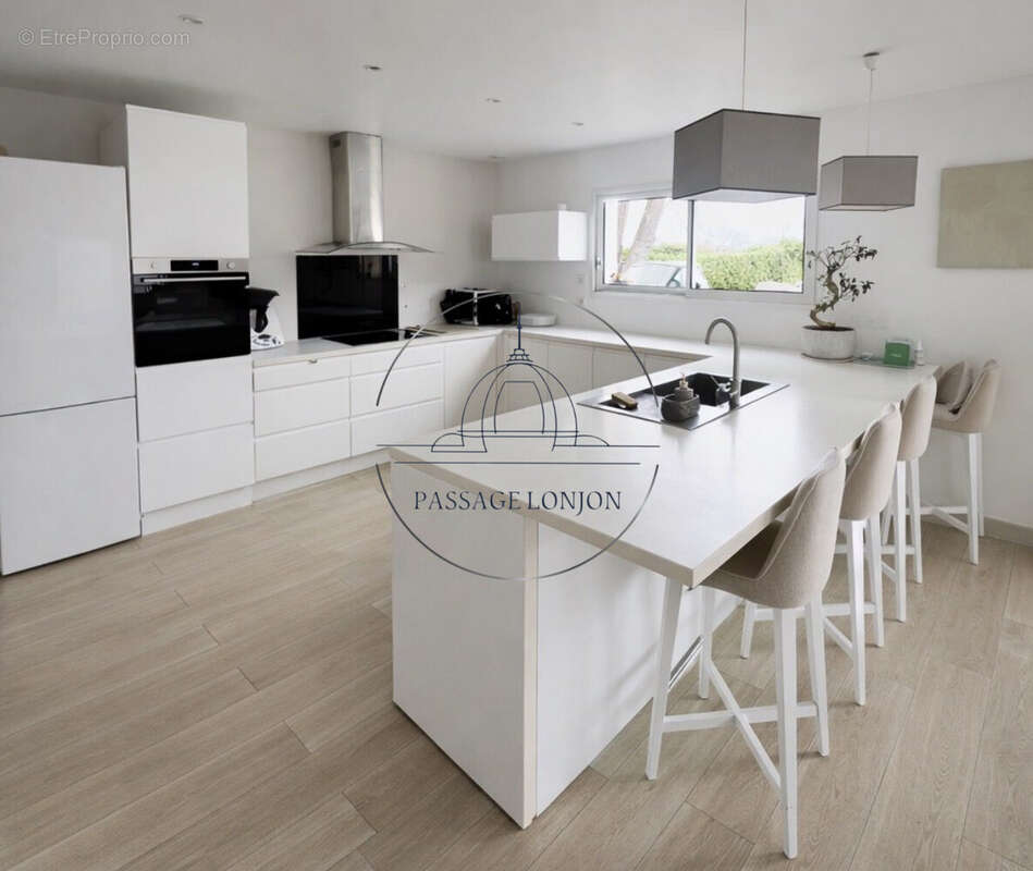 Maison à BASSUSSARRY