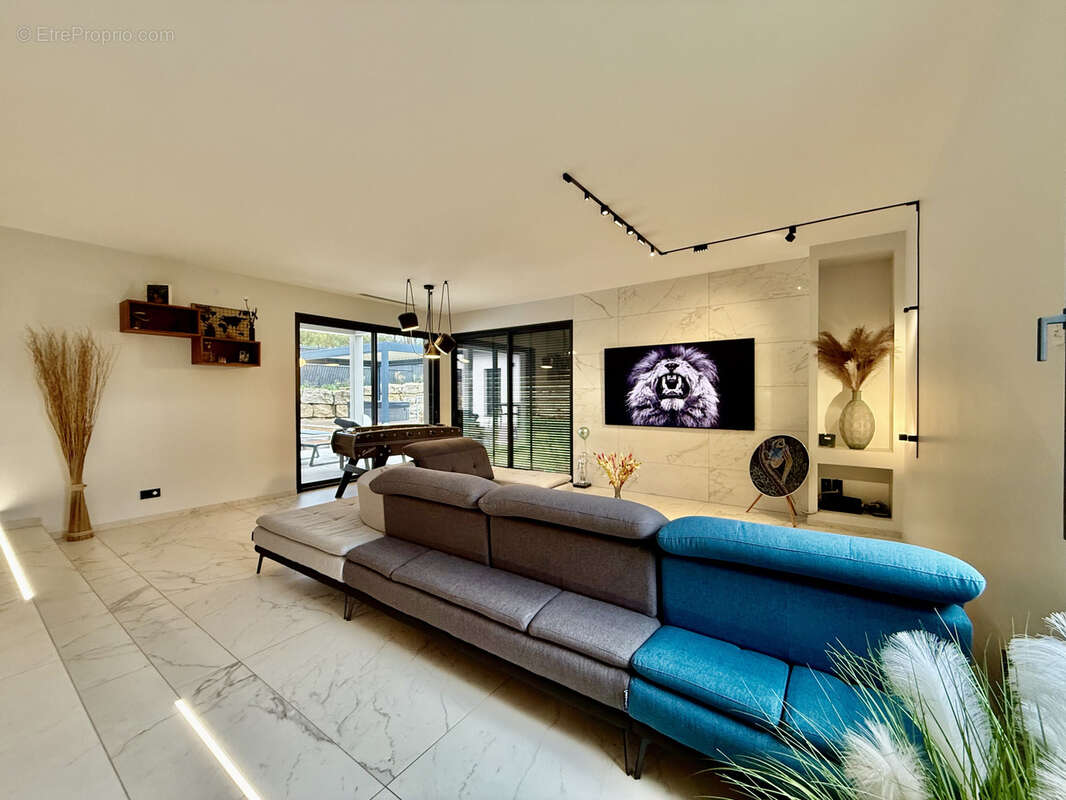 Maison à SAINT-CHEF