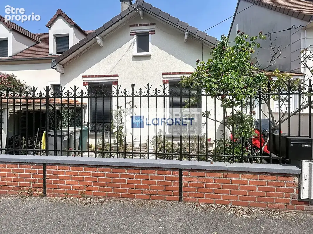 Maison à SARTROUVILLE