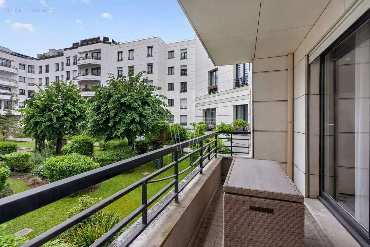 Appartement à LEVALLOIS-PERRET