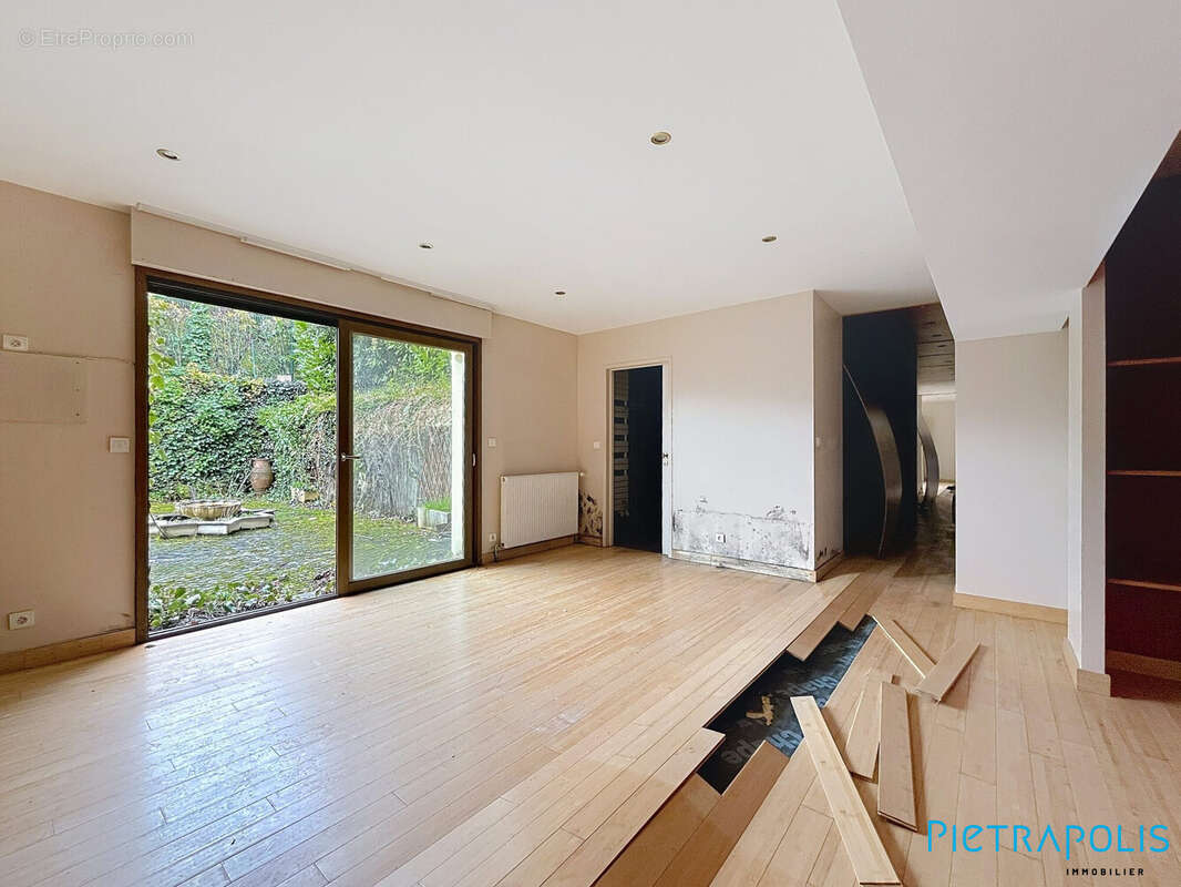 Appartement à DIVONNE-LES-BAINS