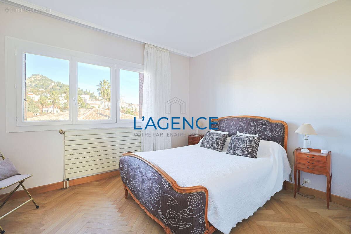 Appartement à HYERES