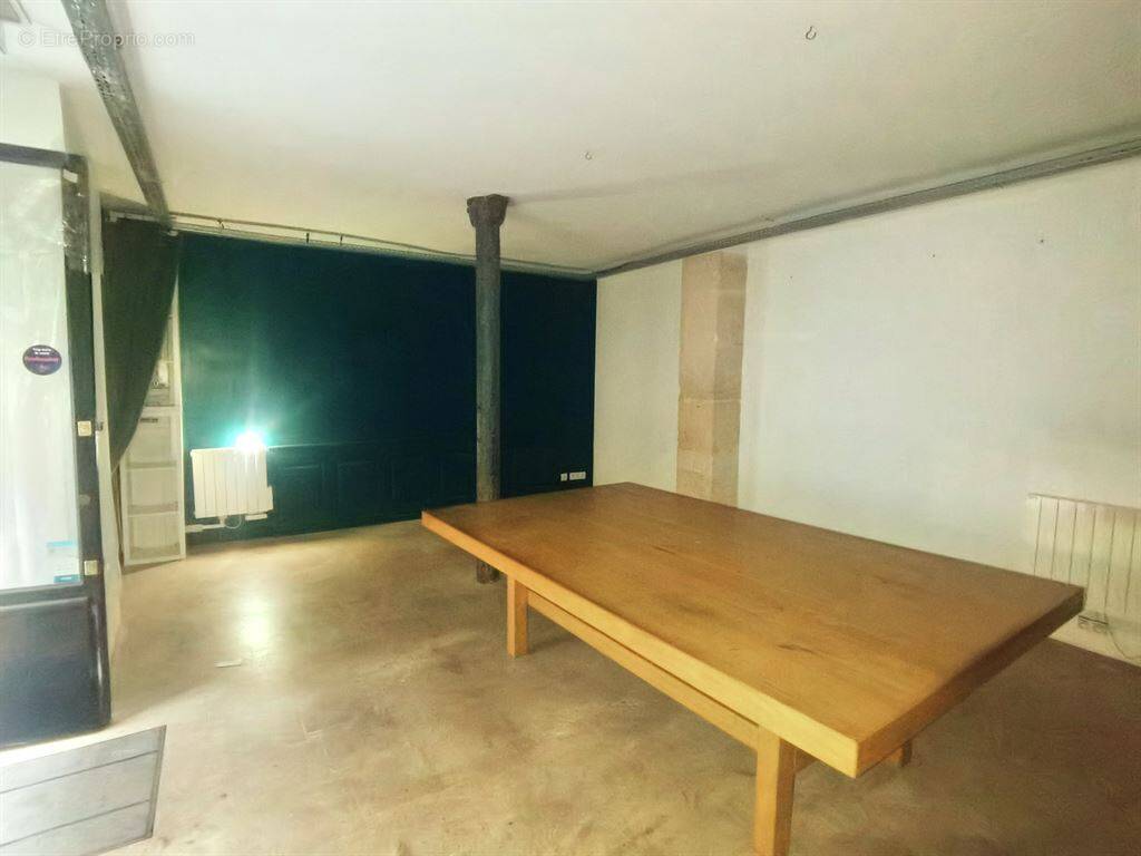 Commerce à PARIS-10E