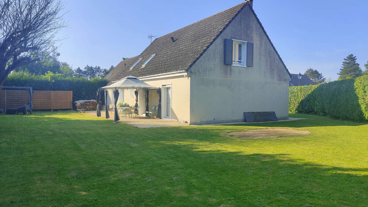 A 20 mn de gisors,  maison renovee de 150 m2 hab sur 800 m2 de terrain clos au calme avec garage et sous sol - photo 16