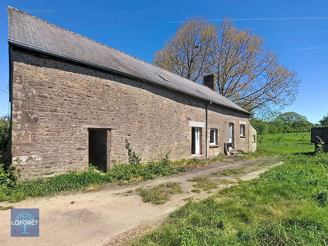 Maison à LARCHAMP