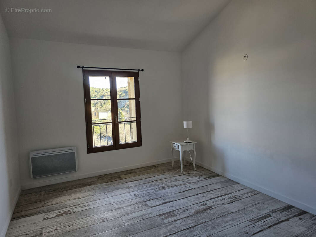 Appartement à ROGNES