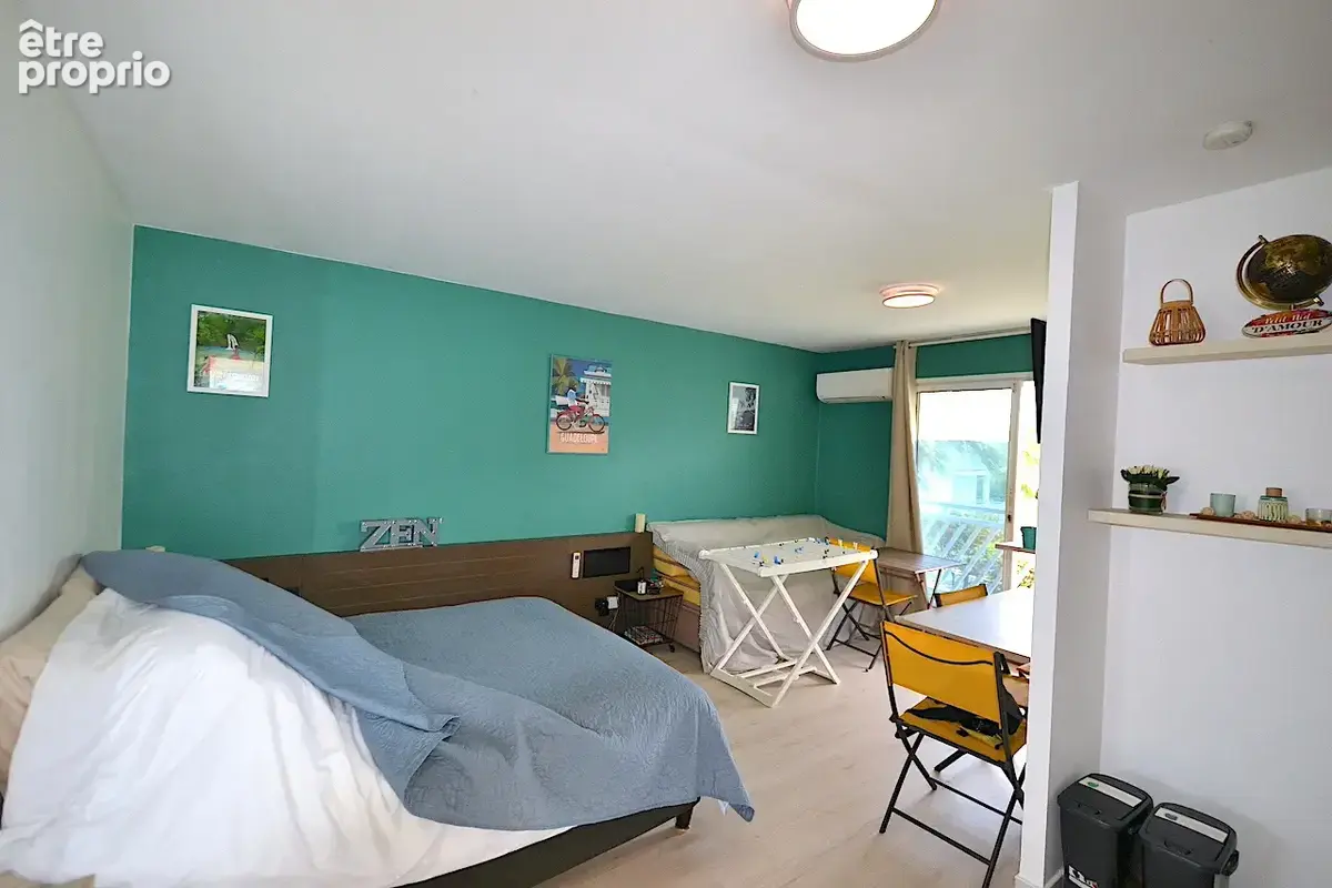 Studio en parfait état, meublé, vue mer - photo 4