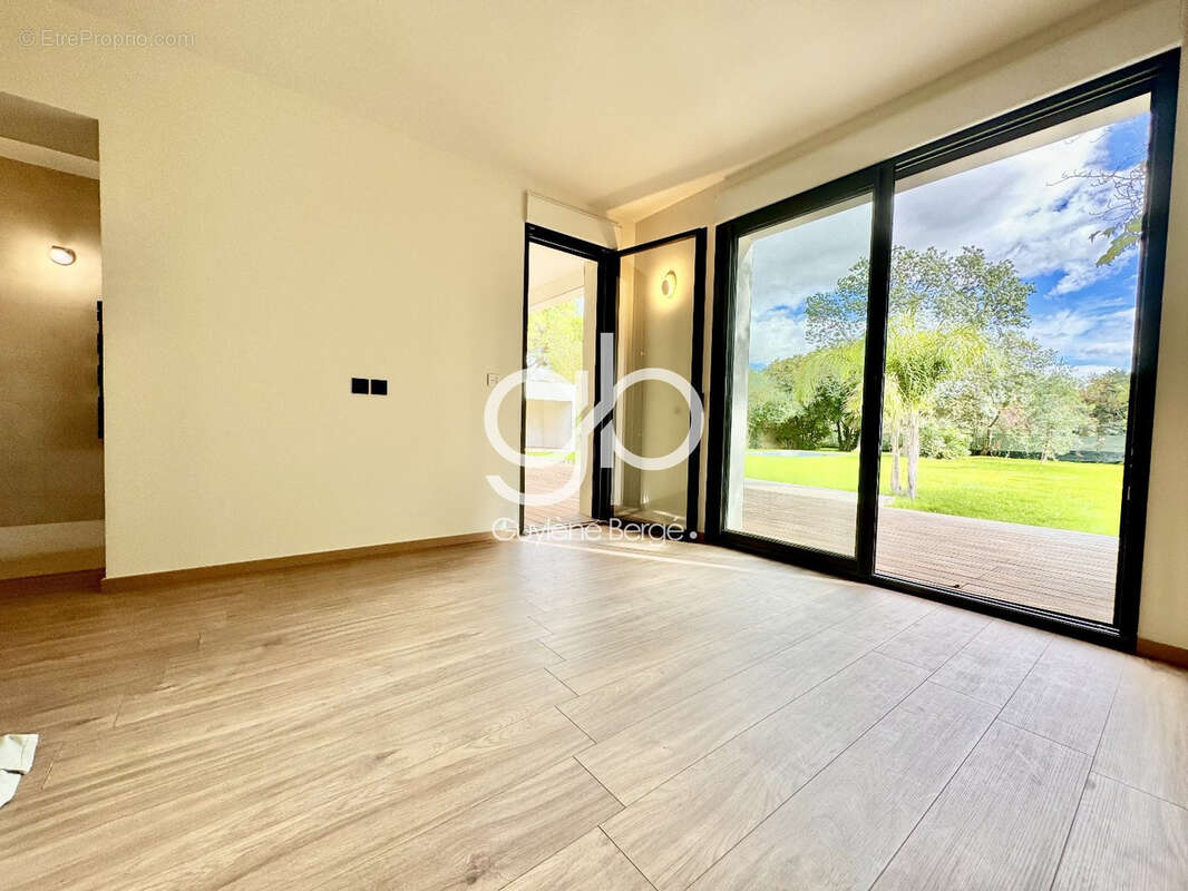 Maison à CANDILLARGUES