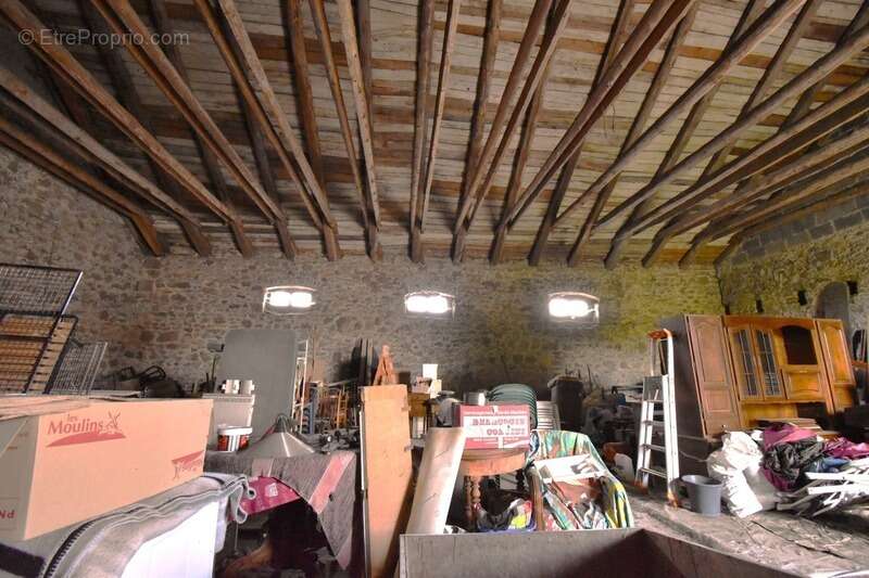 Maison à SAINT-AGREVE