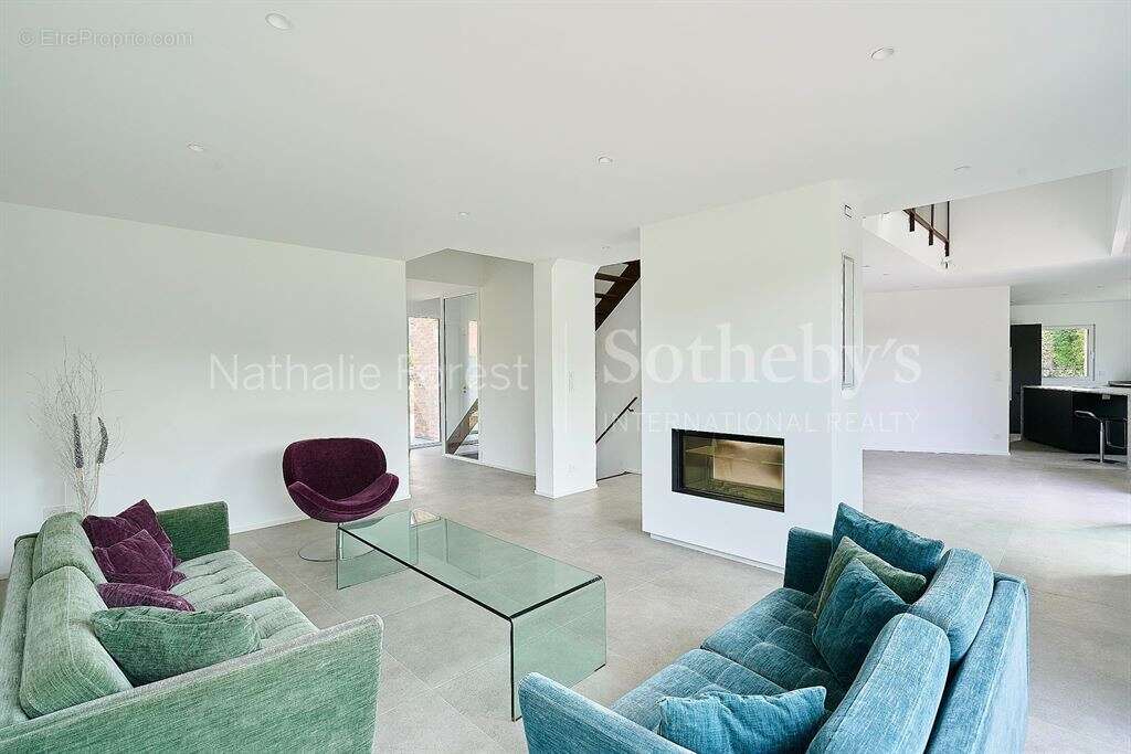 Croix résidentiel , secteur ultra recherché , superbe maison const  2025 , 5 ch sur 1026 m2 de terra - photo 5