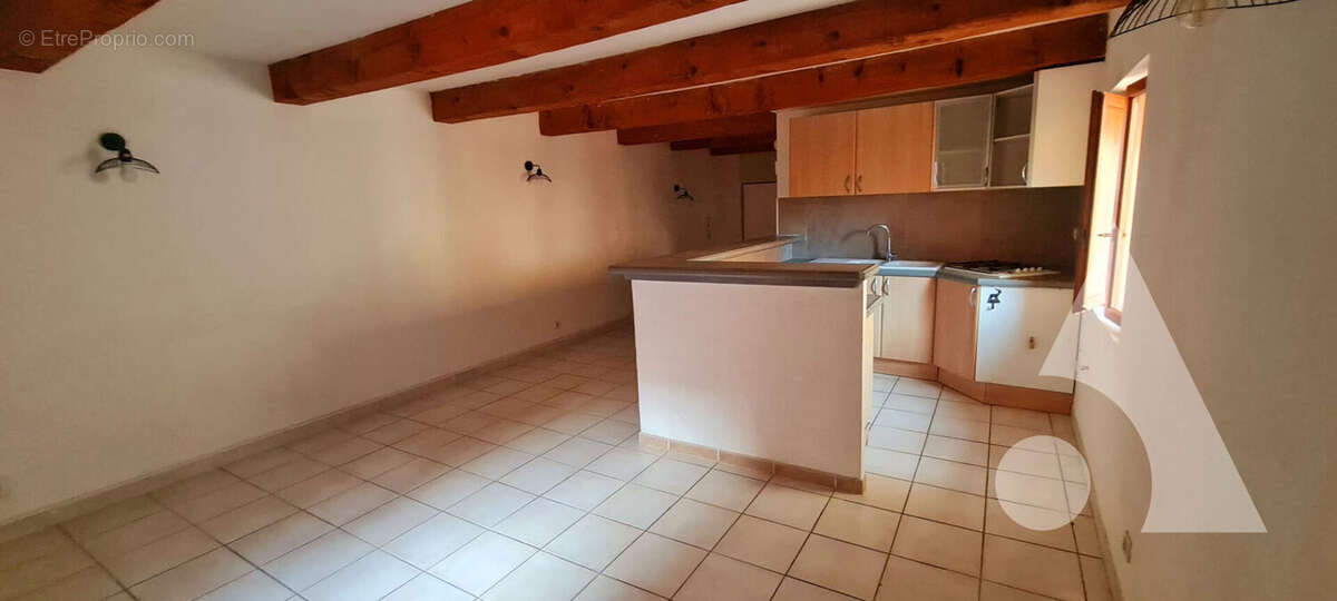 Appartement à LE MUY