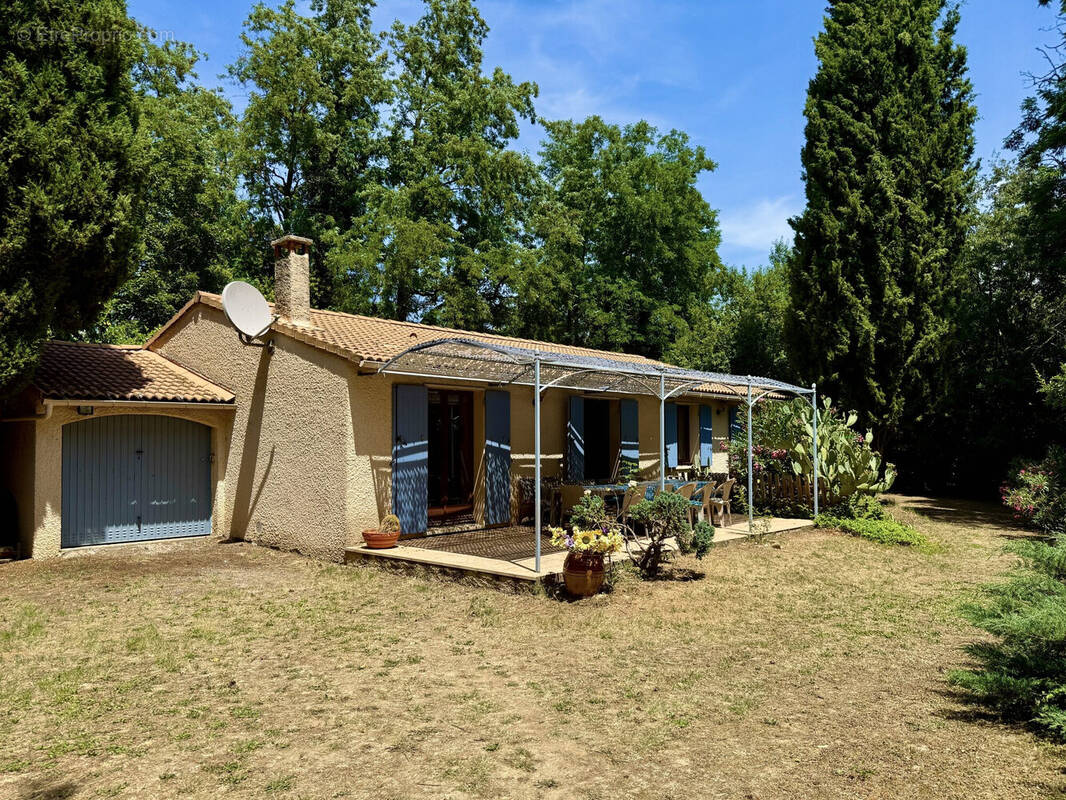 Dickjan POPPEMA de eXp France vous propose une belle villa dans un paradis - Maison à PIERREVERT