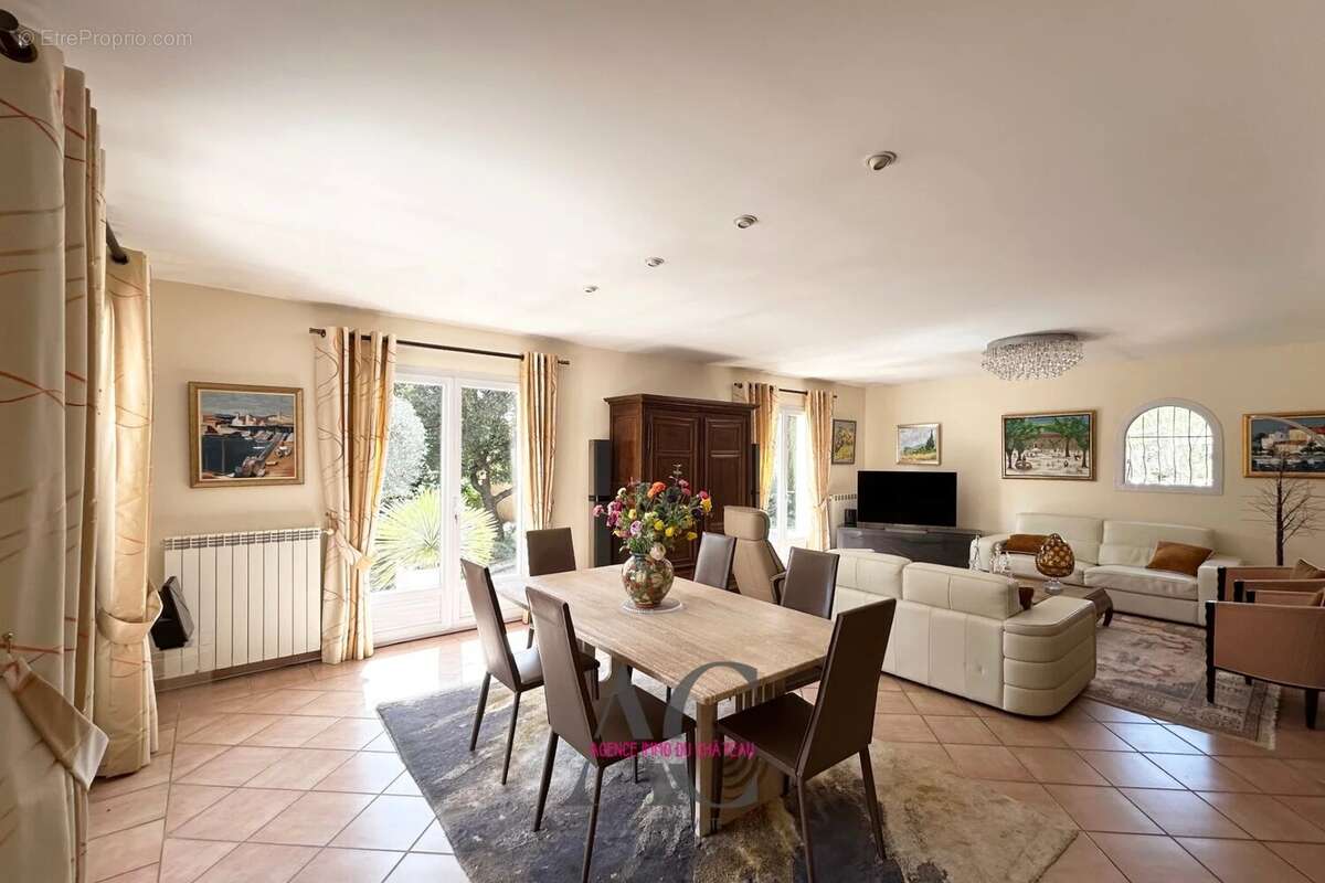 Maison à GAREOULT