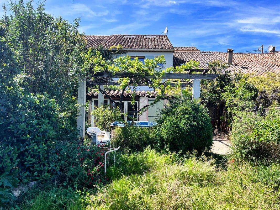 Maison 245 m² à Argeliers  - photo 4