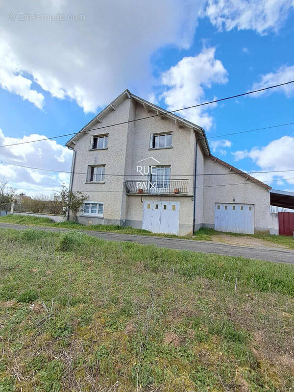 Maison à THURE