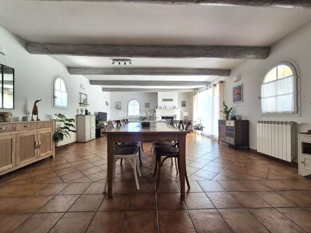 Maison à LORIOL-DU-COMTAT