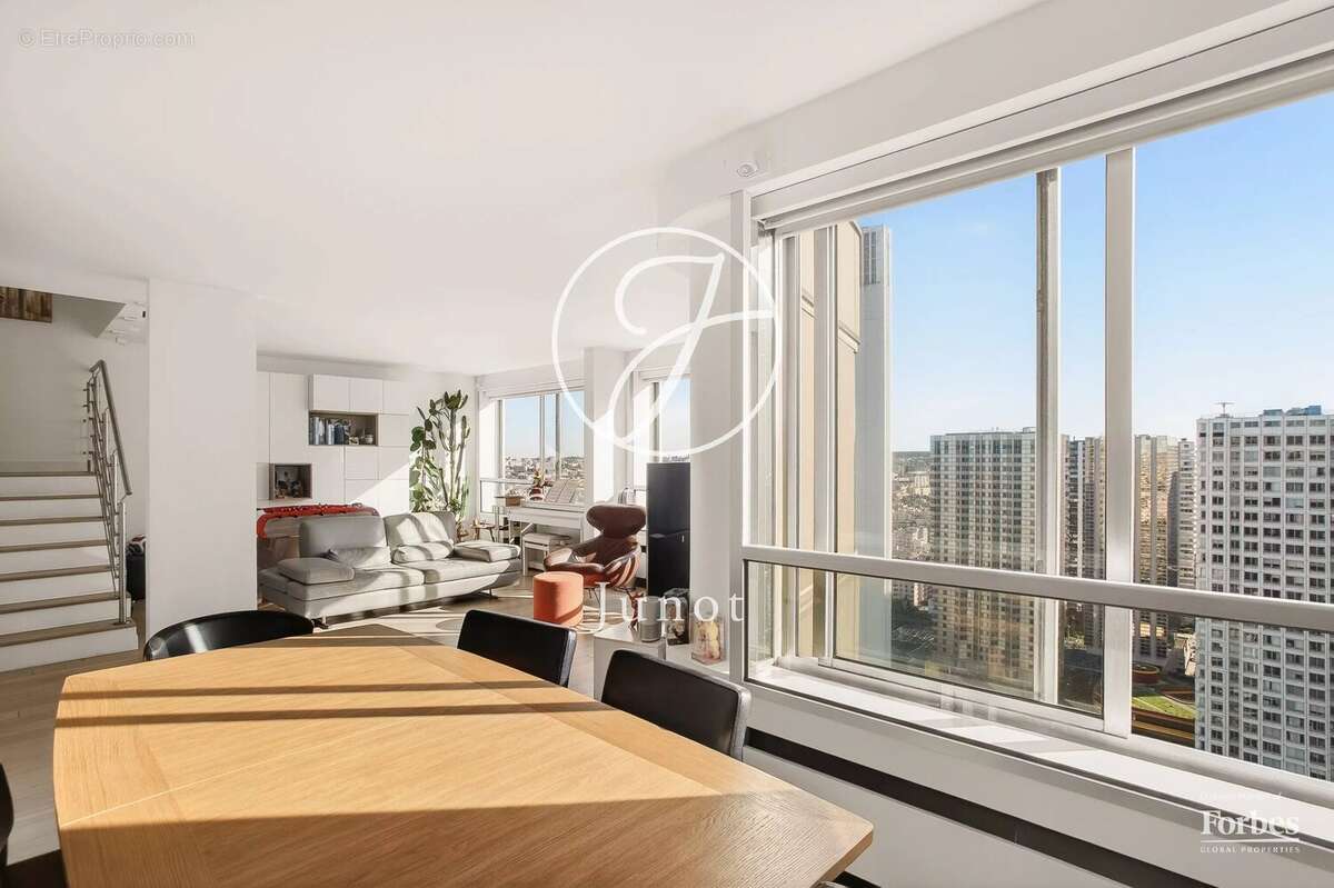 Paris 15e - TOUR DE MARS / QUAI DE GRENELLE - Appartement - 5 pièces - 114,58m² Carrez - 3 chambres - Vue exceptionnelle - Expos - photo 6