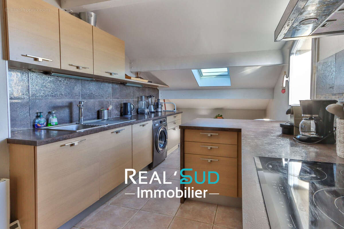 Appartement à MARSEILLE-8E