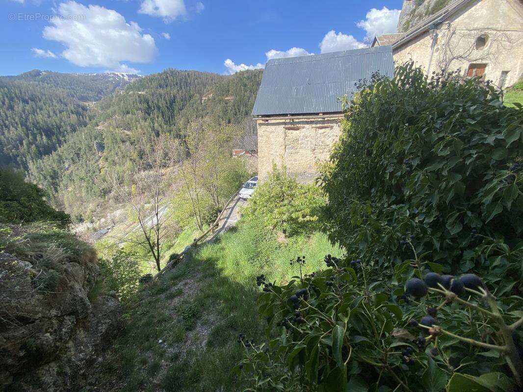 Maison à ROUBION