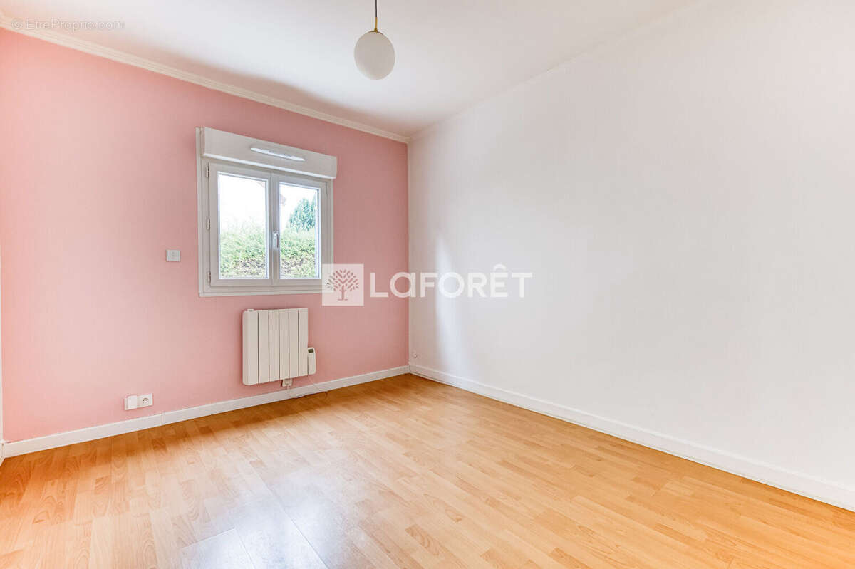 Maison de ville de plain pied  Pontault -Combault 4 pièce(s) 63.49 m2 - photo 8