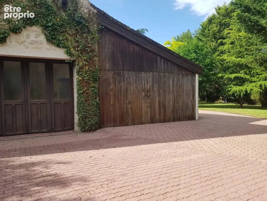 Exclusivité - propriété de caractère 850 m², terrain 4500 m² - photo 11