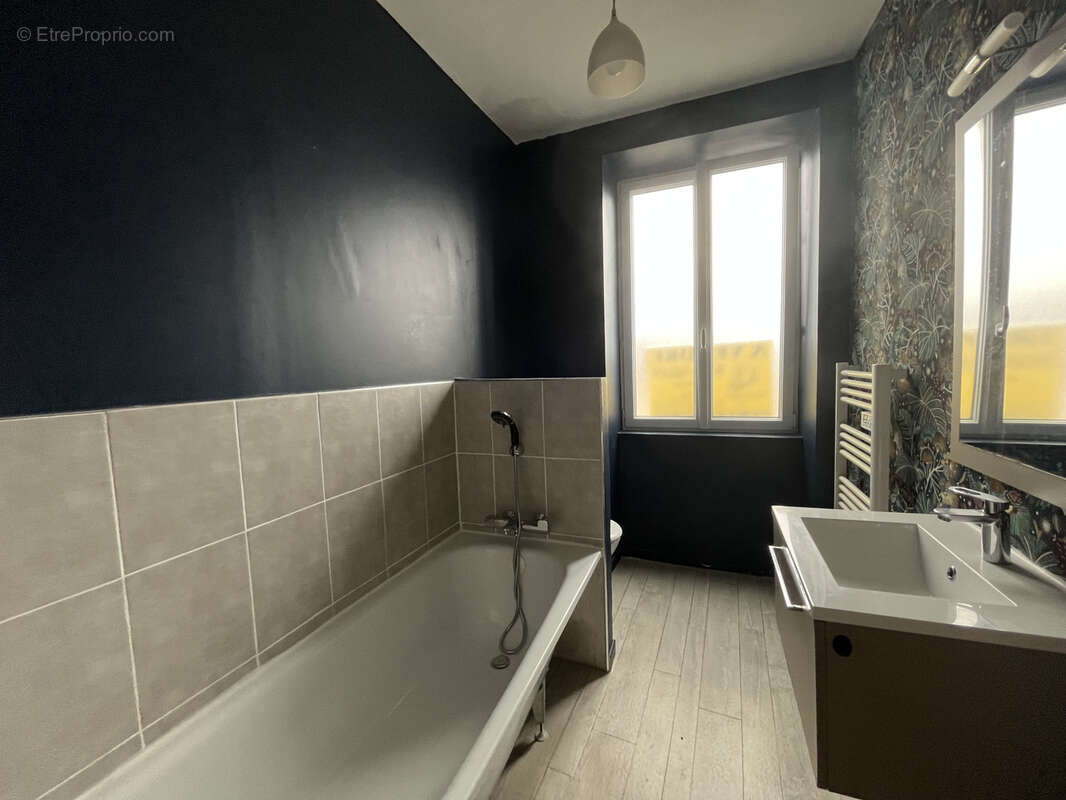 Maison à LA FRESNAYE-SUR-CHEDOUET