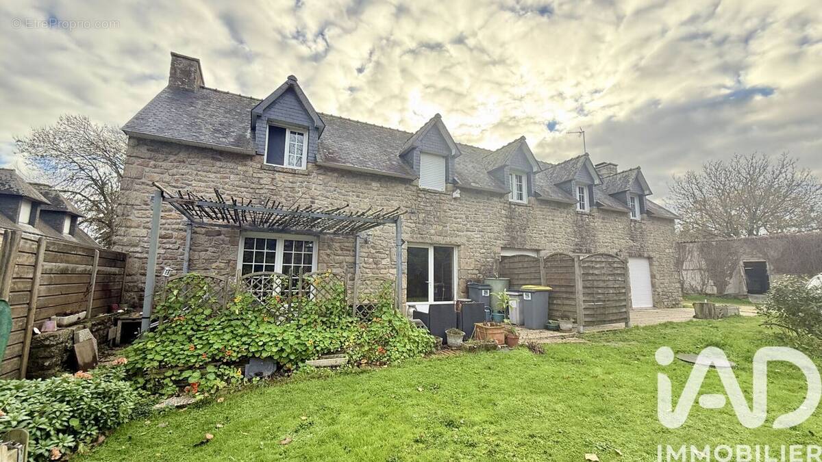 Photo 1 - Maison à PLOUHINEC