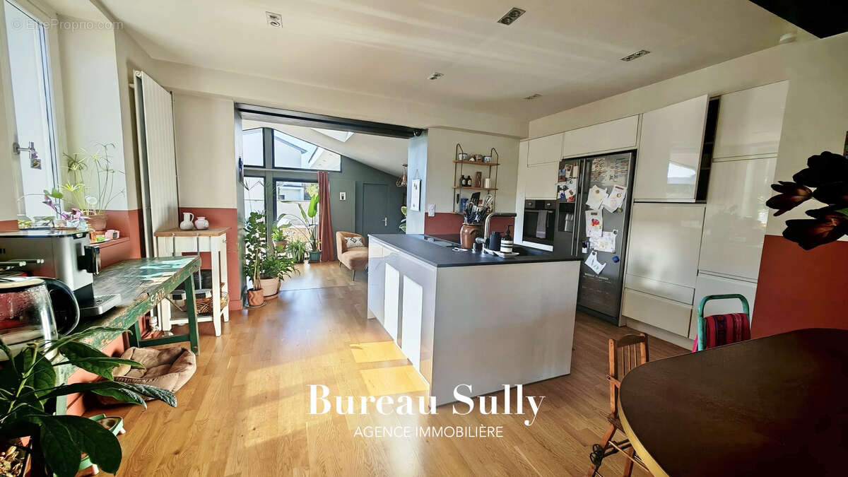 Maison à TASSIN-LA-DEMI-LUNE