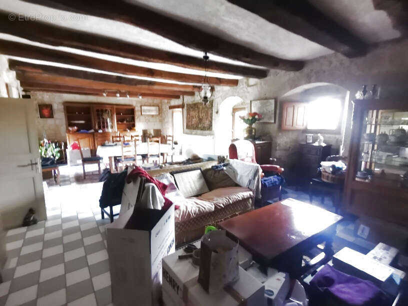 Maison à LA ROCHE-CLERMAULT