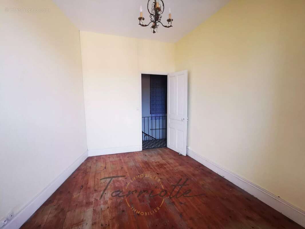 Maison à LE TEIL