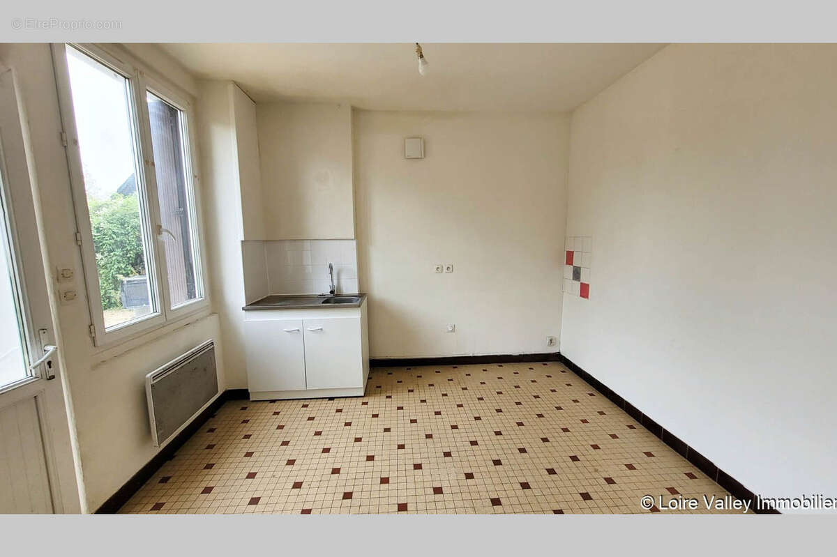 Maison à SAINT-MATHURIN-SUR-LOIRE