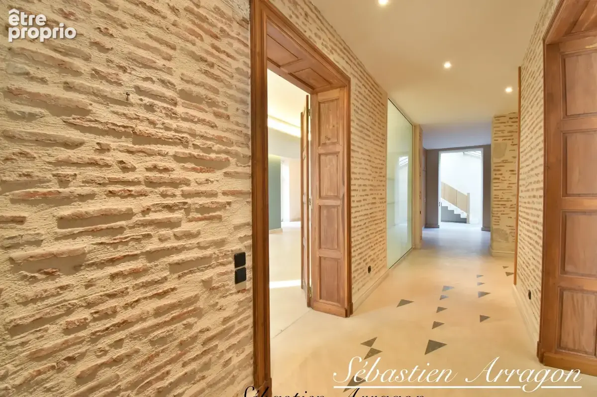 Maison de maître du XIXᵉ siècle à Villeneuve-sur-Lot – 460 m² – Parc de 8 300 m² – Piscine – Centre-ville à pied - photo 6