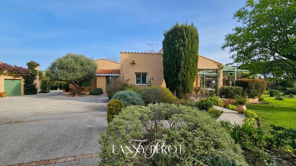 Maison à SAINT-CYPRIEN