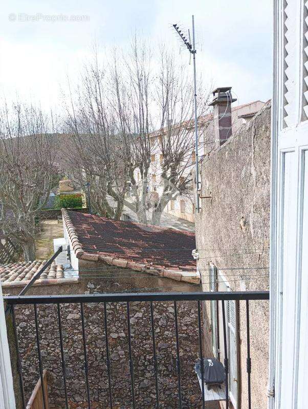 Appartement à NANS-LES-PINS