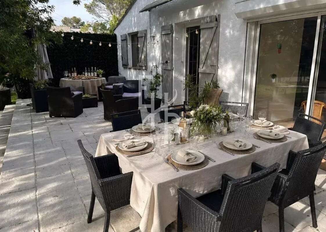 Maison à MOUGINS