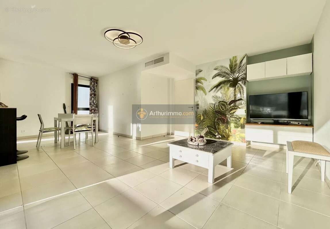 Appartement à FREJUS