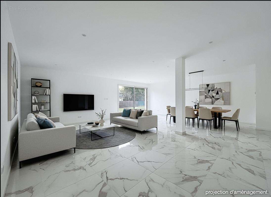 Maison à SAVIGNE-SUR-LATHAN